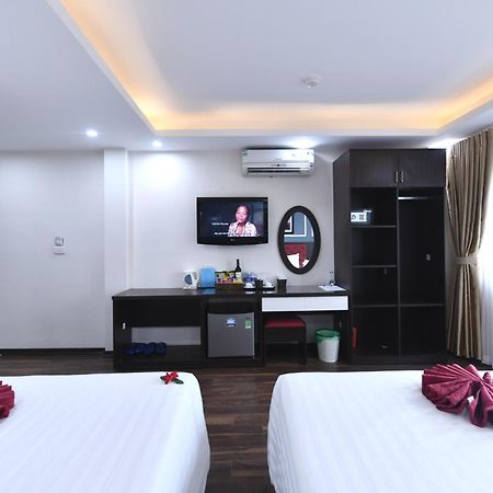 Hanoi Elpis Grand Hotel Room photo