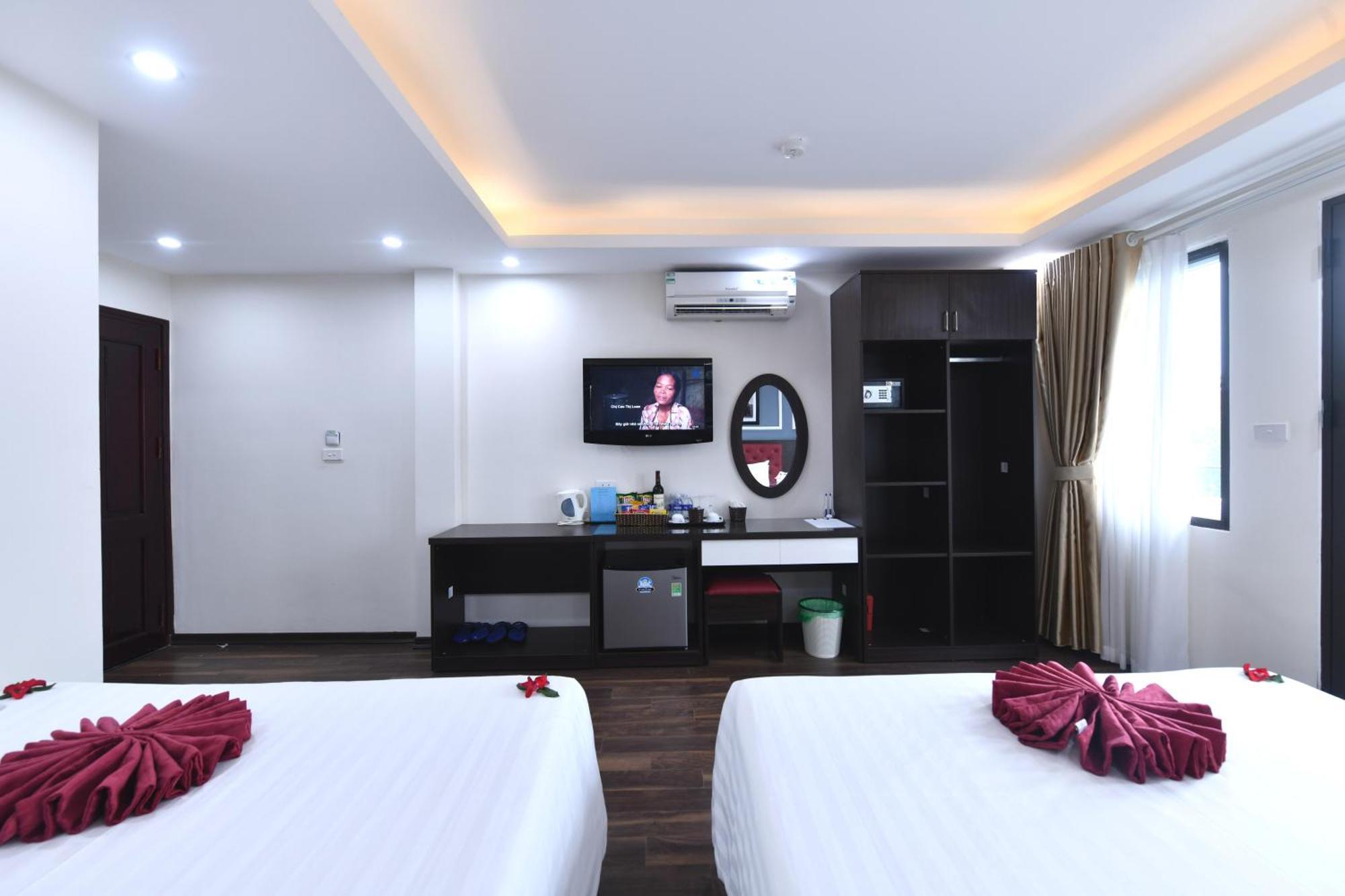 Hanoi Elpis Grand Hotel Room photo