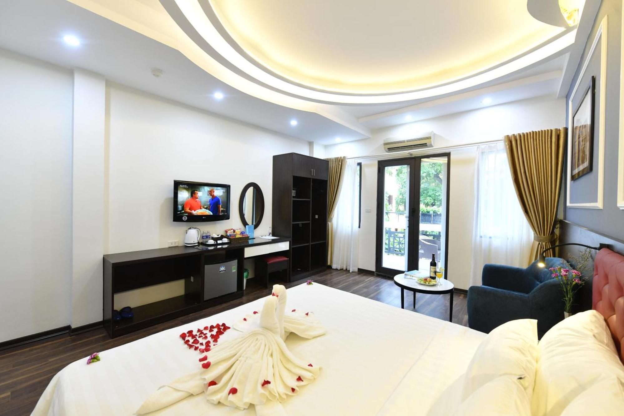Hanoi Elpis Grand Hotel Room photo